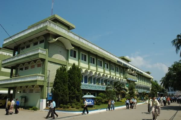 Fenomena Pesantren Tanpa Kyai
