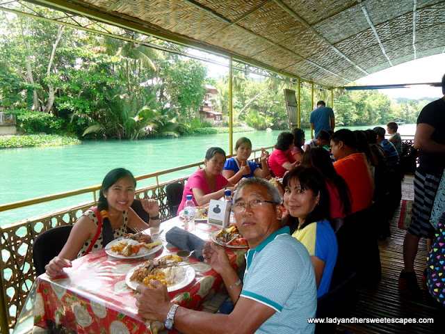 lady_and_ed's family dining while cruising Loboc River