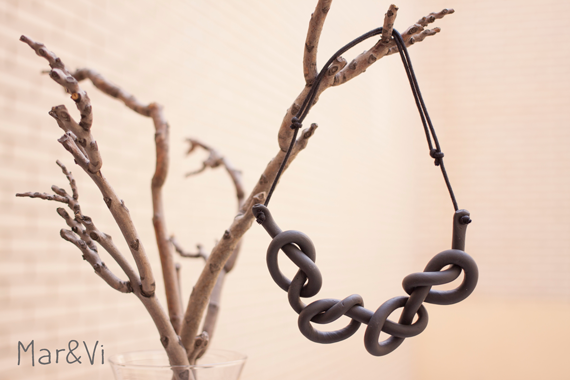 original collar de nudos hecho con pasta fimo