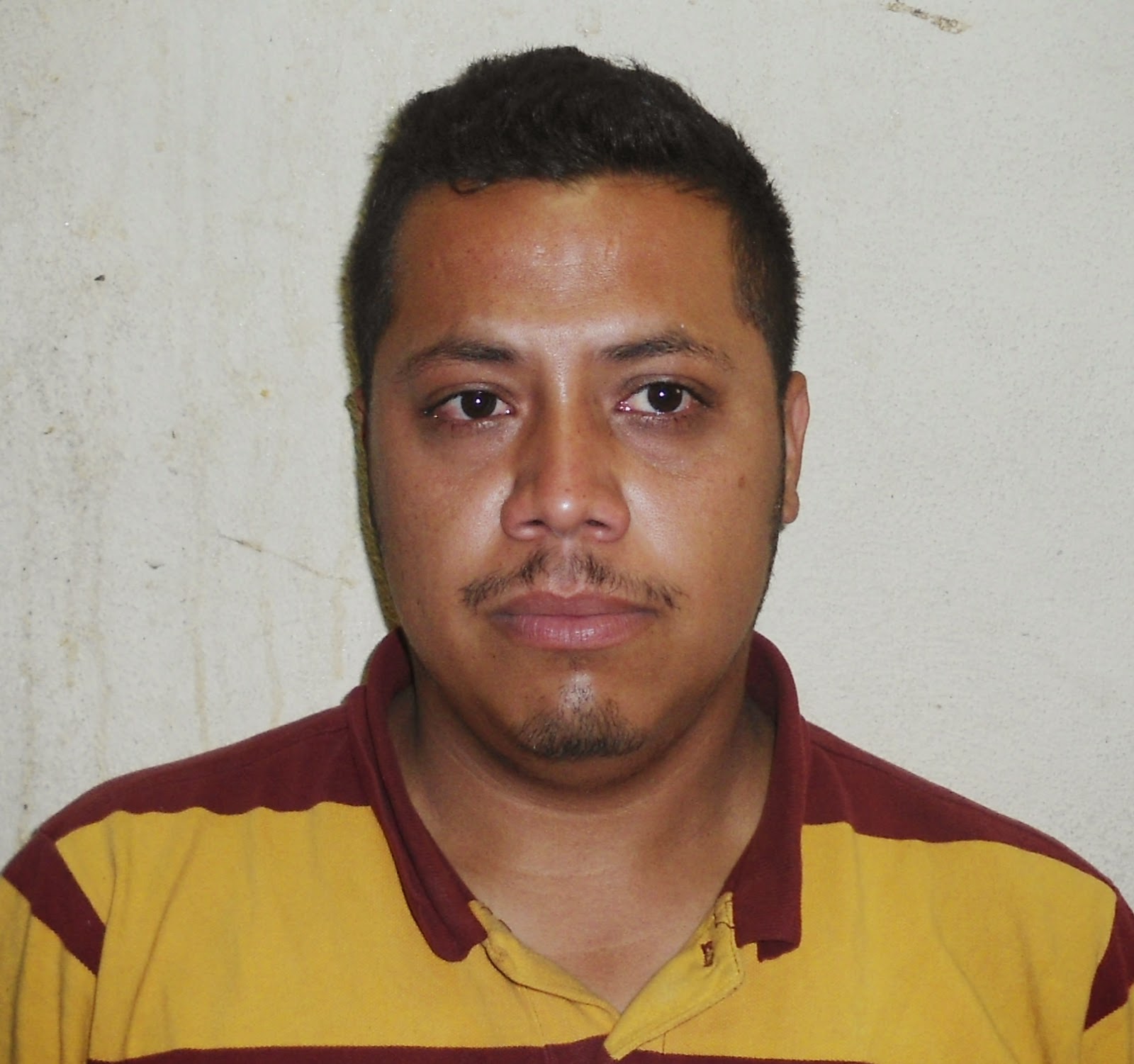 ARRASANDO LA NOTICIA INTENTO DE SUICIDIO......ROBO EN COPPEL.. Y MAS...........ARRASAPOLICIACAS