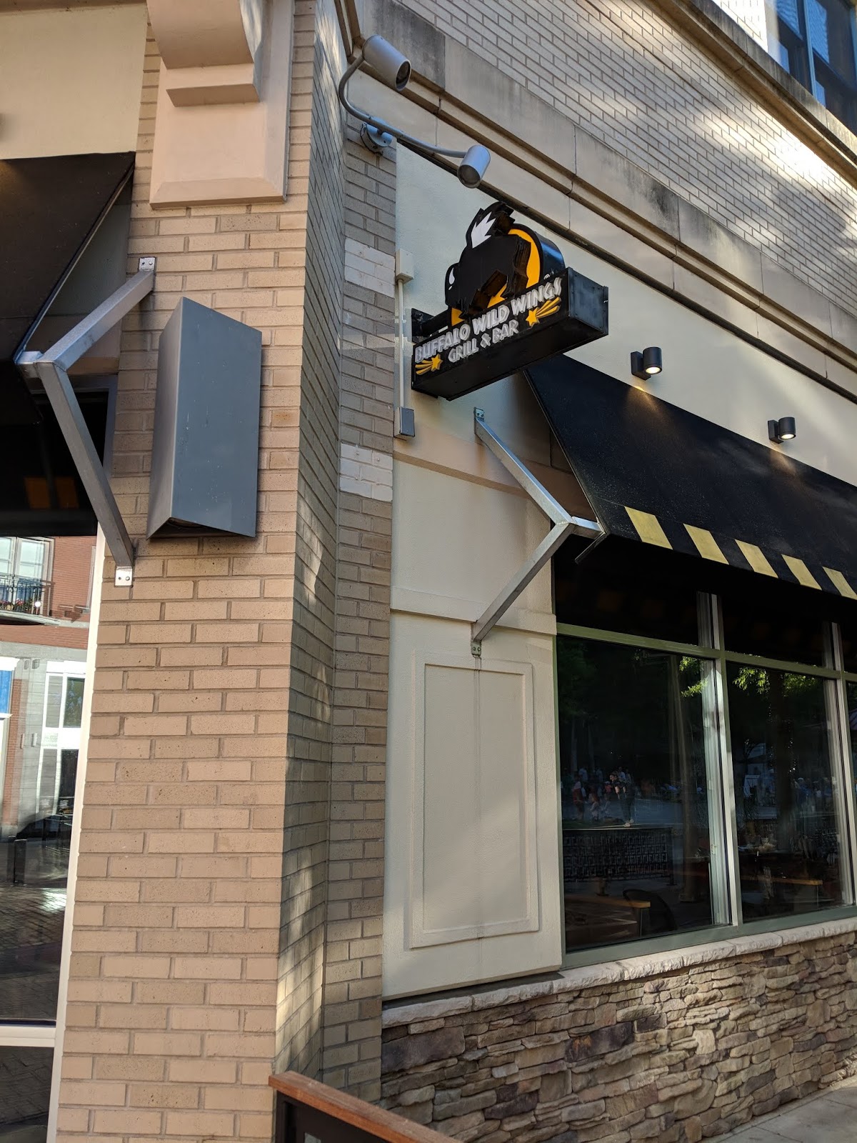 Rockville Nights Buffalo Wild Wings cuts back hours in Rockville as
