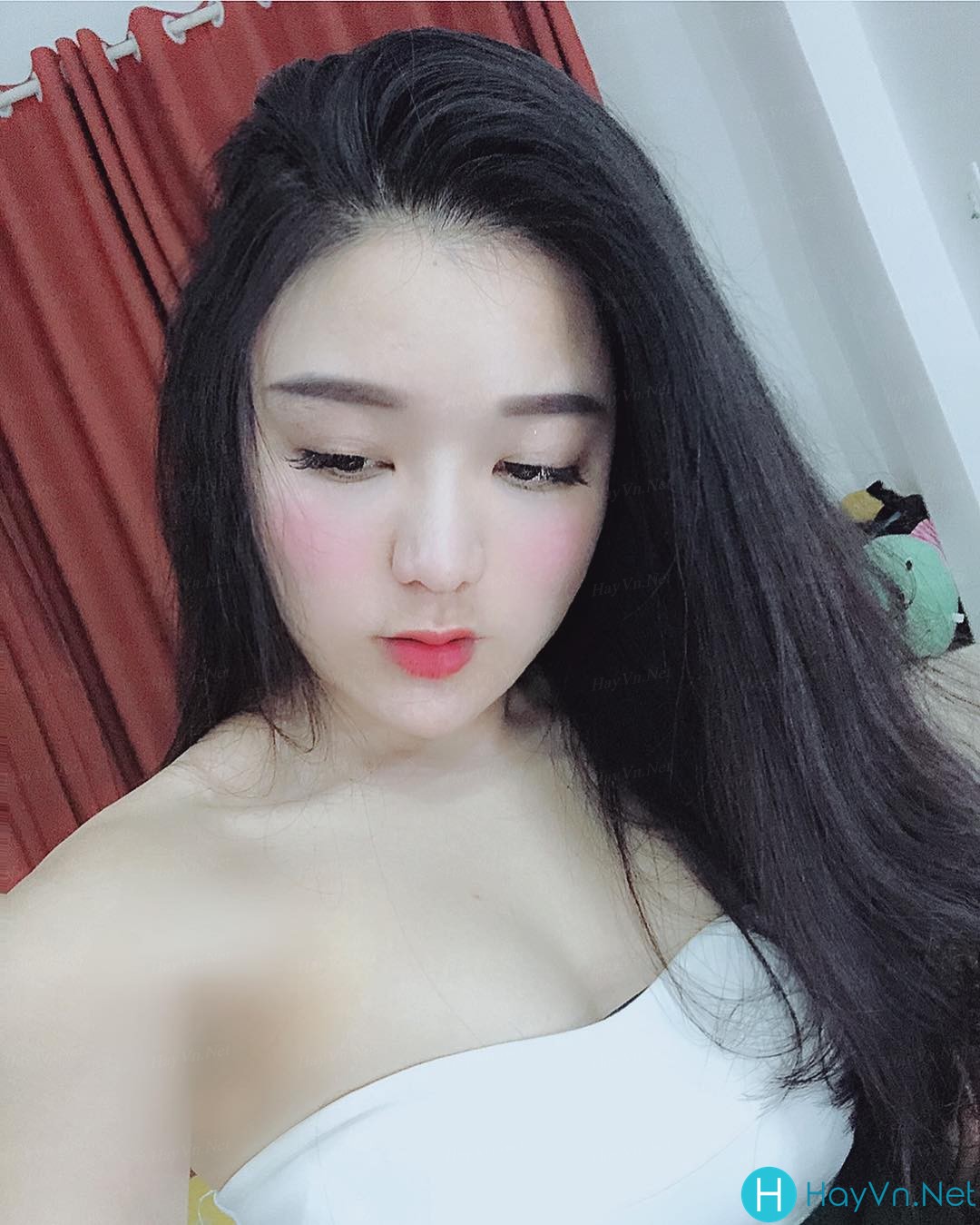 Ngân Bùi: Em xinh phúc hậu :))