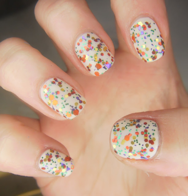 SpecialGirl Nails SunTriedDay Black Cat Lacquer Ice Truck Killer