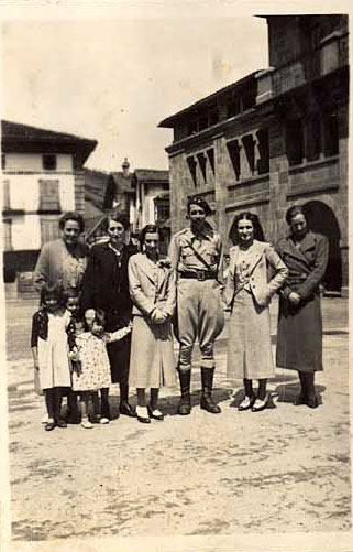 Premín de Iruña Despedida de D Cayetano de Borbón Parma de Leiza
