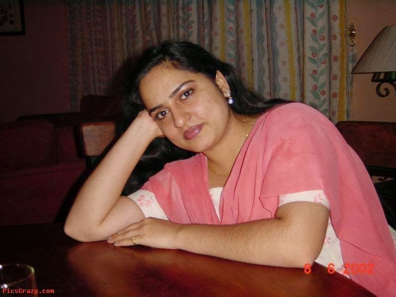 Pakistan hot девушка. Pakistani sindhi girls mobile numbers hot sex. Пакистанские телки голые. Pakistani girls videos. Pakistani girls videos.