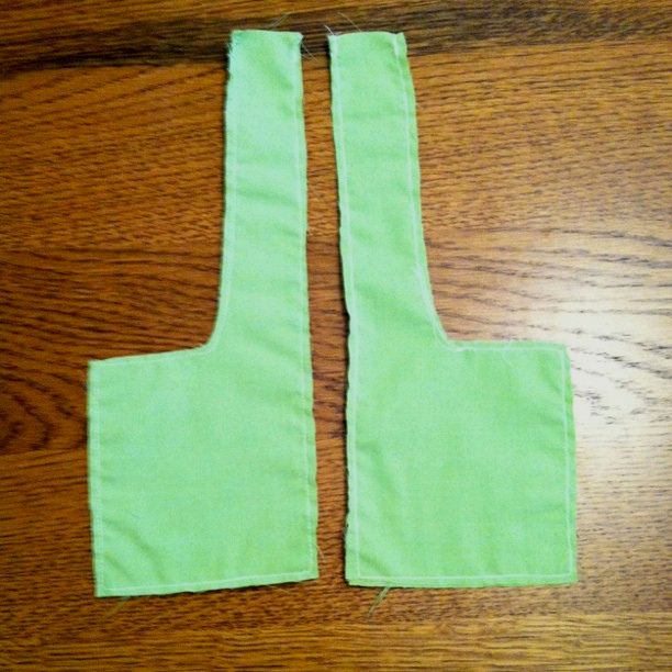 simplemittens TUTORIAL DIY Boys Pajama Pants How to Add Pockets.