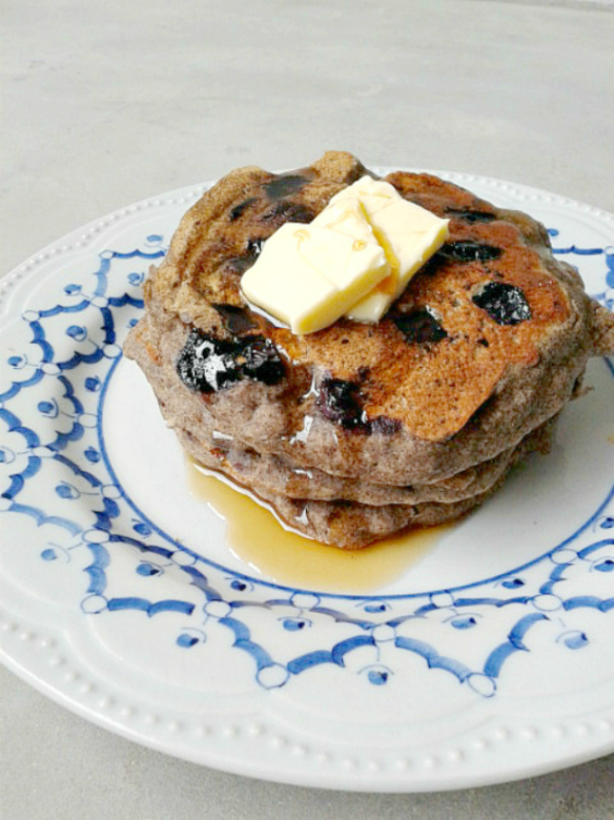 lo fodmap hi blueberry banana buckwheat and brown rice pancakes