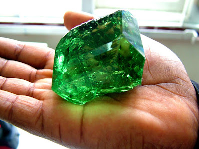 The Largest Tsavorite in the World