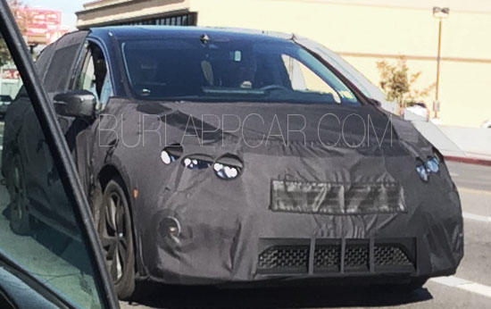 toyota sienna spy shots