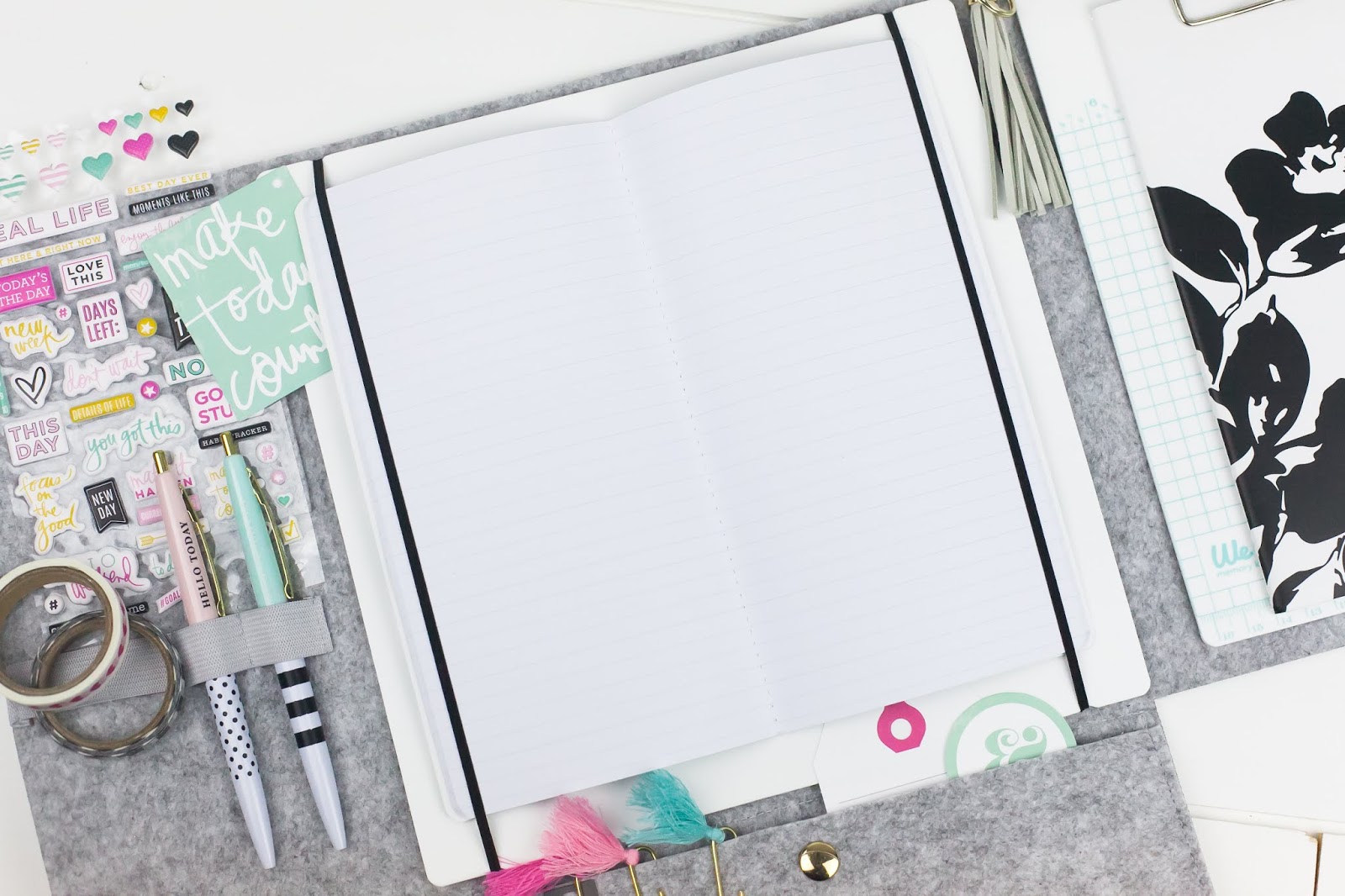 HEIDI SWAPP I Magazine STUDIO Do-it-yourself: Develop POCKETS - Straightforward graphic about My Life All in One Place titled HEIDI SWAPP I Magazine STUDIO Do it yourself: Build POCKETS - Uncomplicated