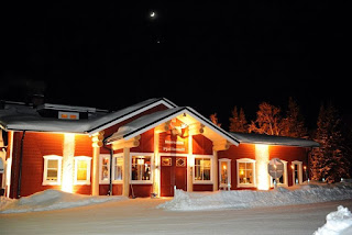 https://www.google.se/maps/place/Stors%C3%A4tra+Fj%C3%A4llhotell/@62.080101,12.3199167,14z/data=!4m5!3m4!1s0x46696a9c44dc67c1:0xc3047d6bdf97add2!8m2!3d62.070027!4d12.31128