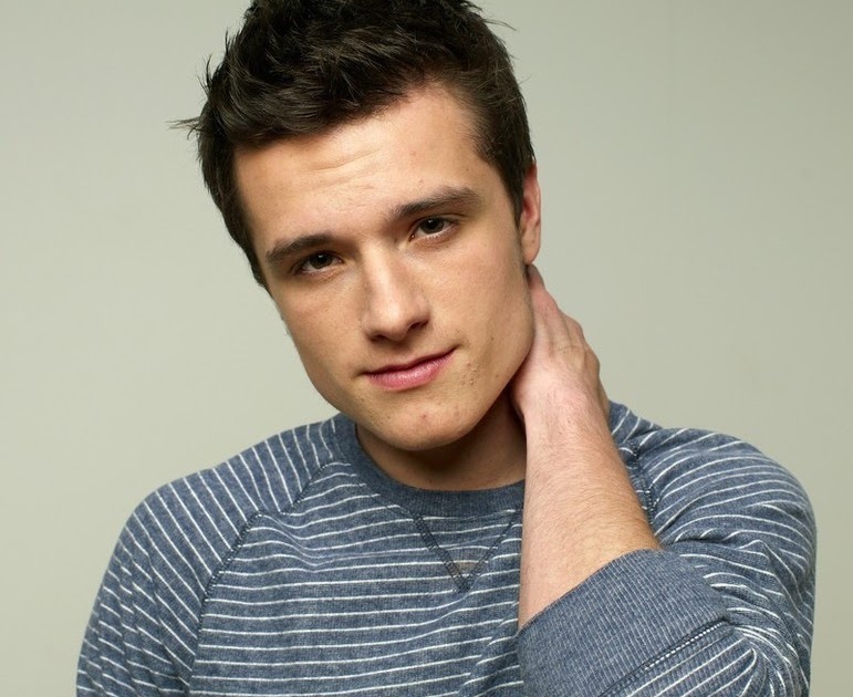 Джош хачерсон мем. Джош хачерсон мем. Джош хатчерсон. Джош хатчерсон пять ночей с фредди охранник. Джош хатчерсон.