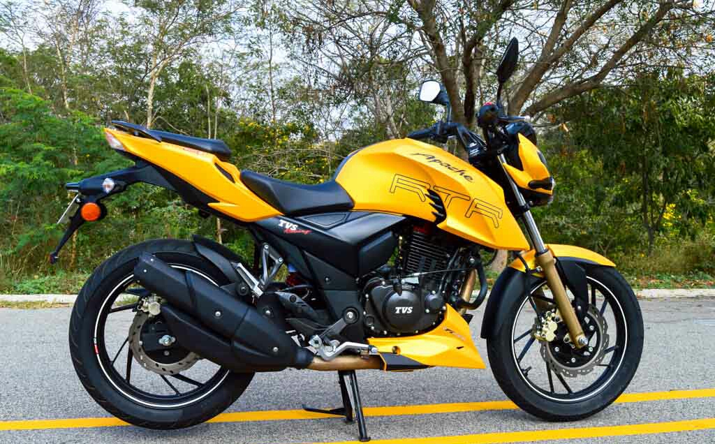 Top 4 fastest bikes in India under 1.5 lakh rupees..Power, top speed, 0