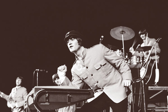 THE LOST BEATLES PHOTOGRAPHS THE BOB BONIS ARCHIVE 1964 1966 PDF visual data 7