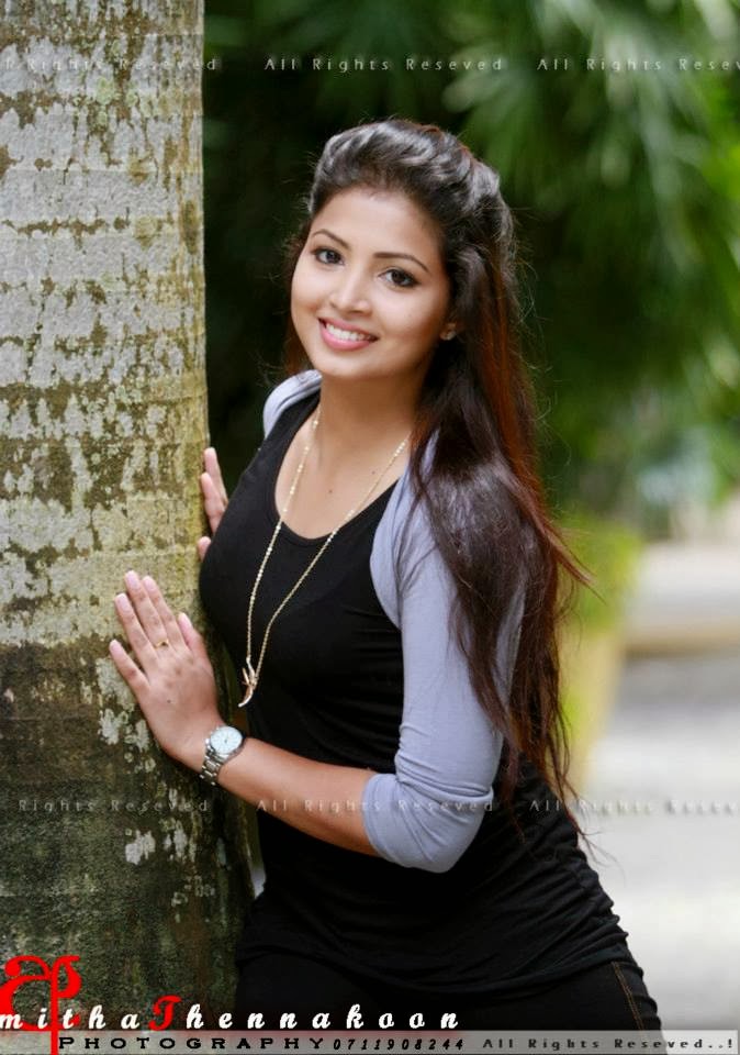 Gossip Lanka: Hashini Gonagala