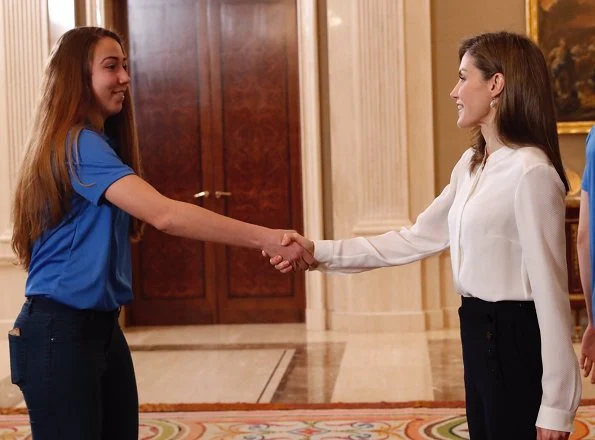 Queen Letizia met with representatives of Club Estudiantes and their Foundation (Fundación Estudiantes) at Zarzuela Palace