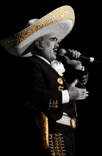 Vicente Fernández Foto de Vicente Fernández cantando en concierto