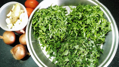 Sarsoka Saag & Makkeki Roti - Sakas Aahaar