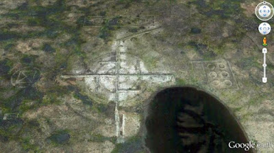 Suastica vista do céu na região de Roswell no Novo Mexico Suastica vista do céu na região de Roswell no Novo Mexico