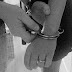  38-Jähriger wird von der Bundespolizei zur Wache gebracht - seine Frau versucht ihn zu befreien