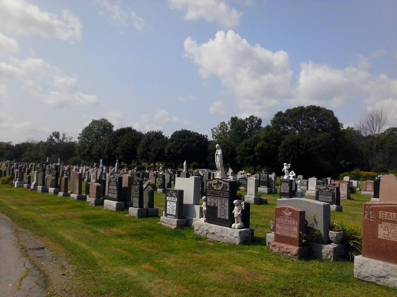 Ottawa Daily Photo A Cemetery And MosaiCanada