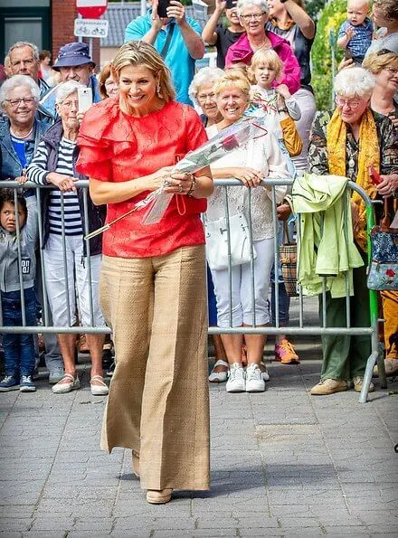 Queen Maxima visited De Delerij Foundation for refugees. Natan top