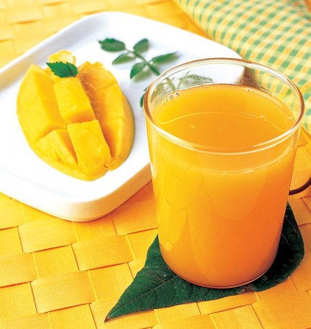 Thai Dessert: Fresh Mango Juice (Nam Ma-Muang)