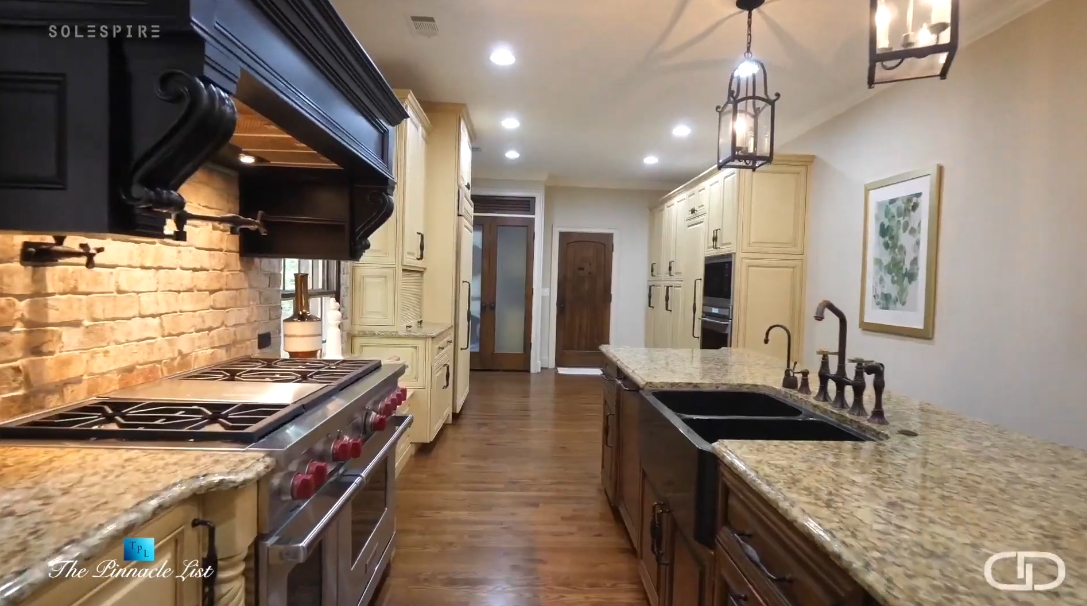 37 Interior Design Photos vs. 6000 Winterthur Ridge, Atlanta Luxury Home Tour