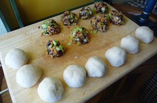 NIKUMAN, BOLLOS RELLENOS DE CERDO AL VAPOR NIKUMAN, BOLLOS RELLENOS DE CERDO AL VAPOR GASTRONOMIA COCINA JAPONESA PAN CHINO