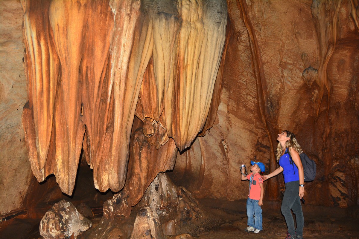 A la découverte des concrétions de la grotte de Chiang Dao A la découverte des concrétions de la grotte de Chiang Dao