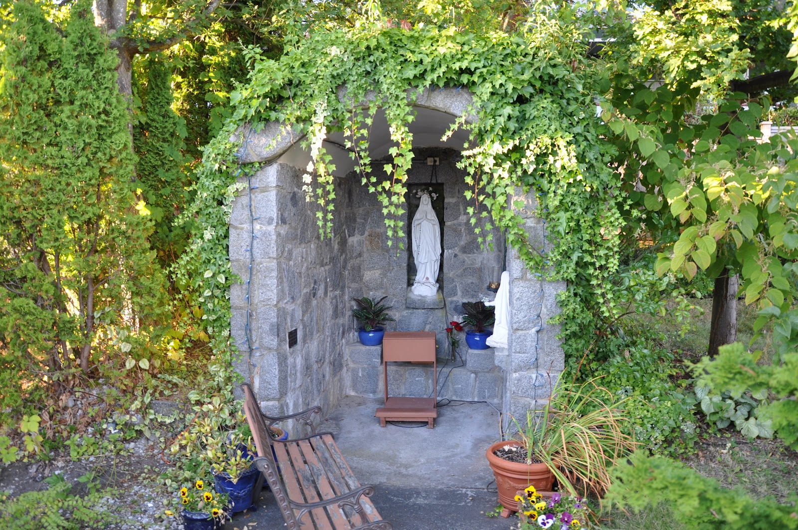 Orbis Catholicus Secundus Outdoor Marian Shrine