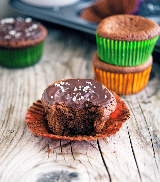 (Paleo) Flourless Chocolate Cupcakes with Salted Chocolate Ganache