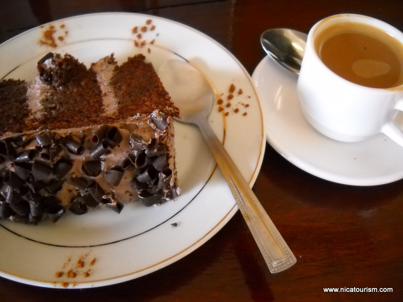 Nicaragua - People and places: La Casona Coffee Shop