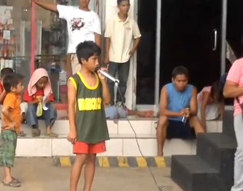 Bukidnon singer Roel Manlangit video goes viral in Youtube