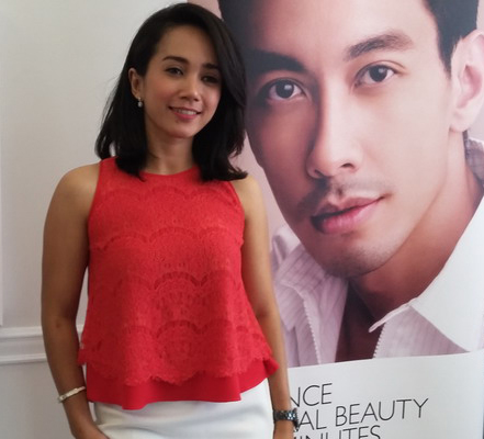 Facial Oxy Jet Pel Membuat Awet Muda Facial Oxy Jet Pel Membuat Awet Muda