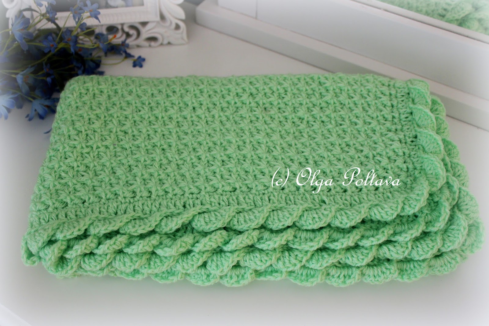 Lacy Crochet Star Stitch Baby Blanket with Scalloped Trim