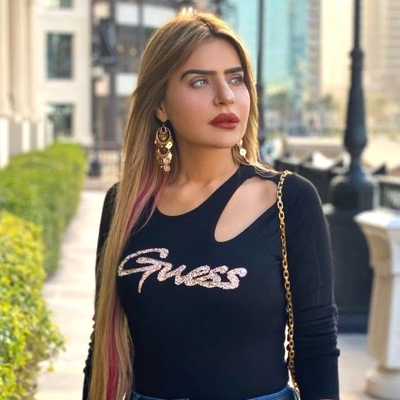 Dolly Leo (Dolly Fashion Icon) Age, Wiki, Bio, Trivia, Photos