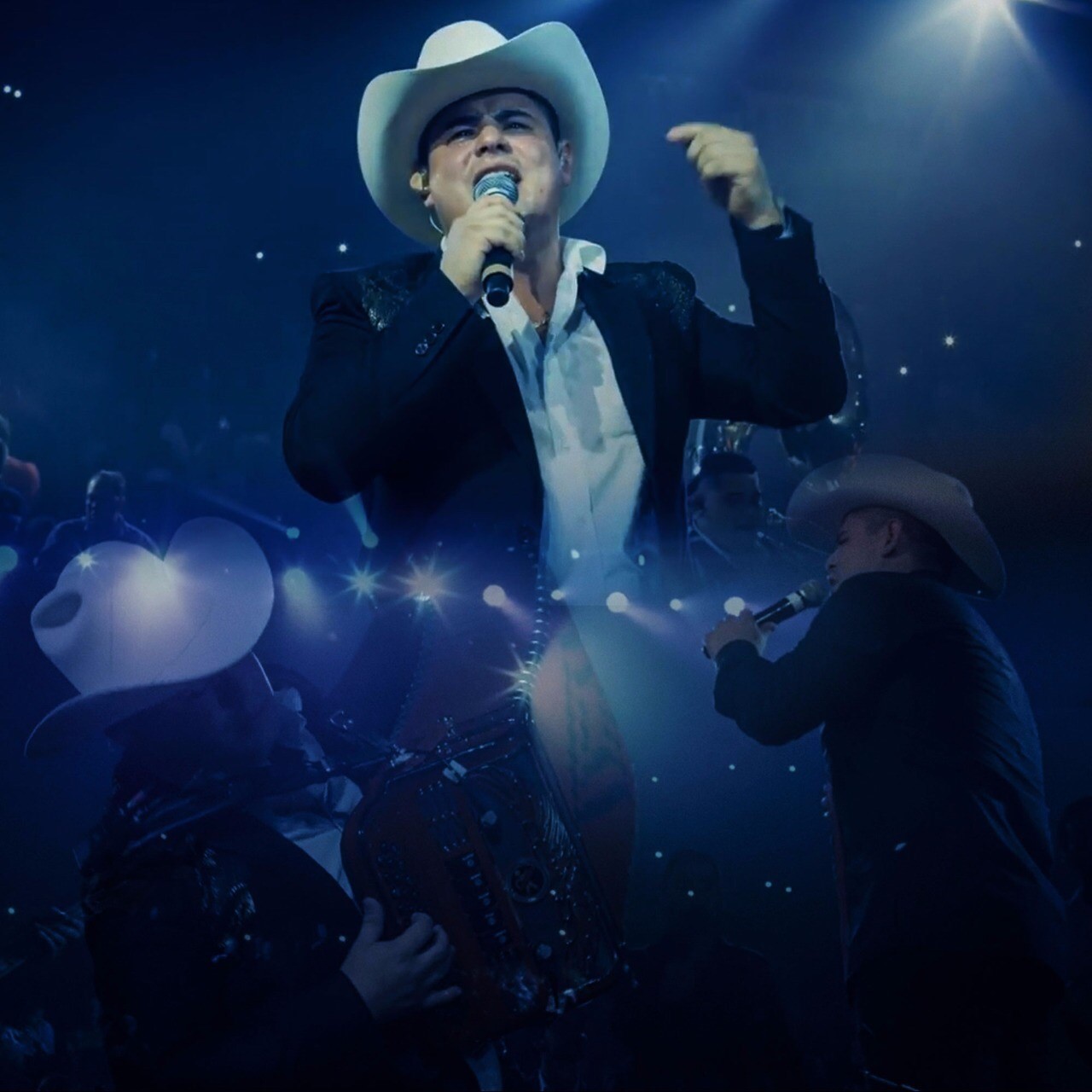 alfredo olivas llega al 1 del chart regional mexican alfredo olivas llega al 1 del chart regional mexican