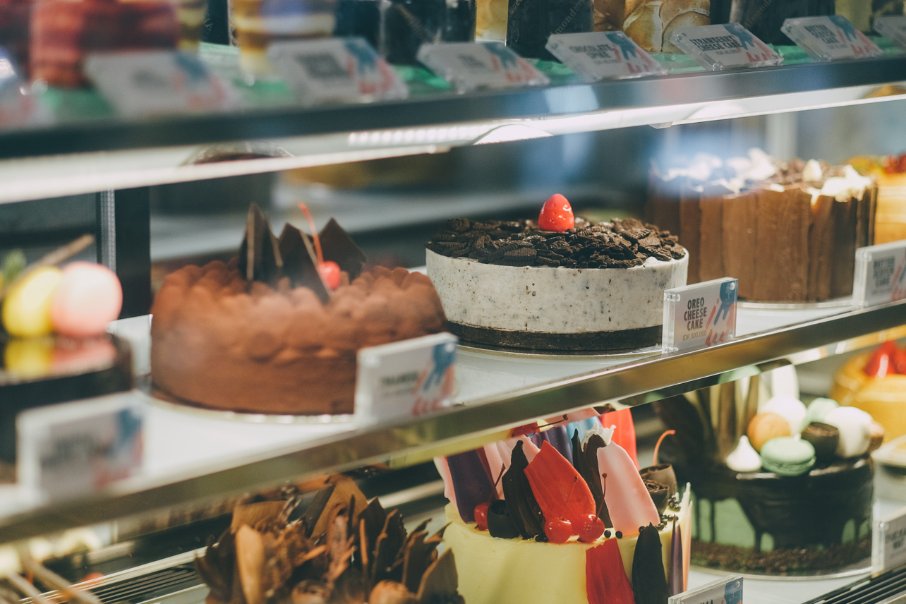 ALMOND TREE CAKES eatandtreats Indonesian Food and Travel Blogger based in Jakarta