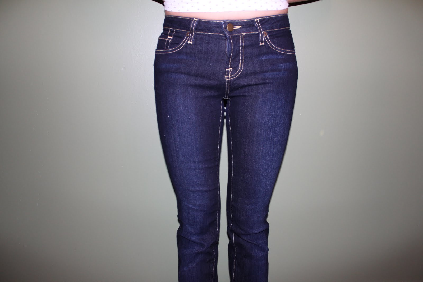 The Giveaway Diva: Hello! Skinny Jeans Giveaway