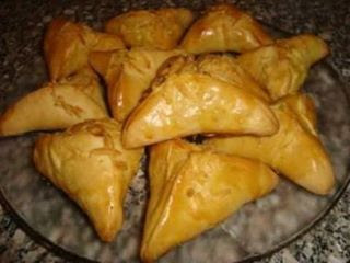 مثلثات بالدجاج والخضر لشهر رمضان