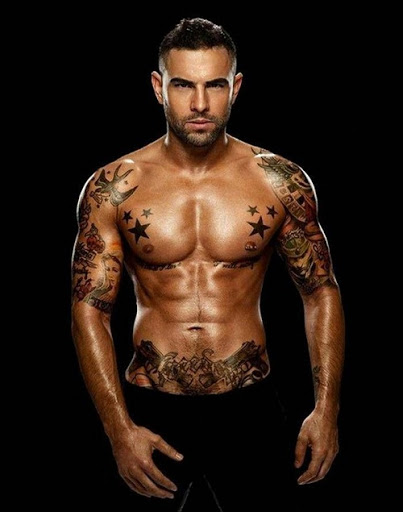 Armas de Tatuagens no Estômago