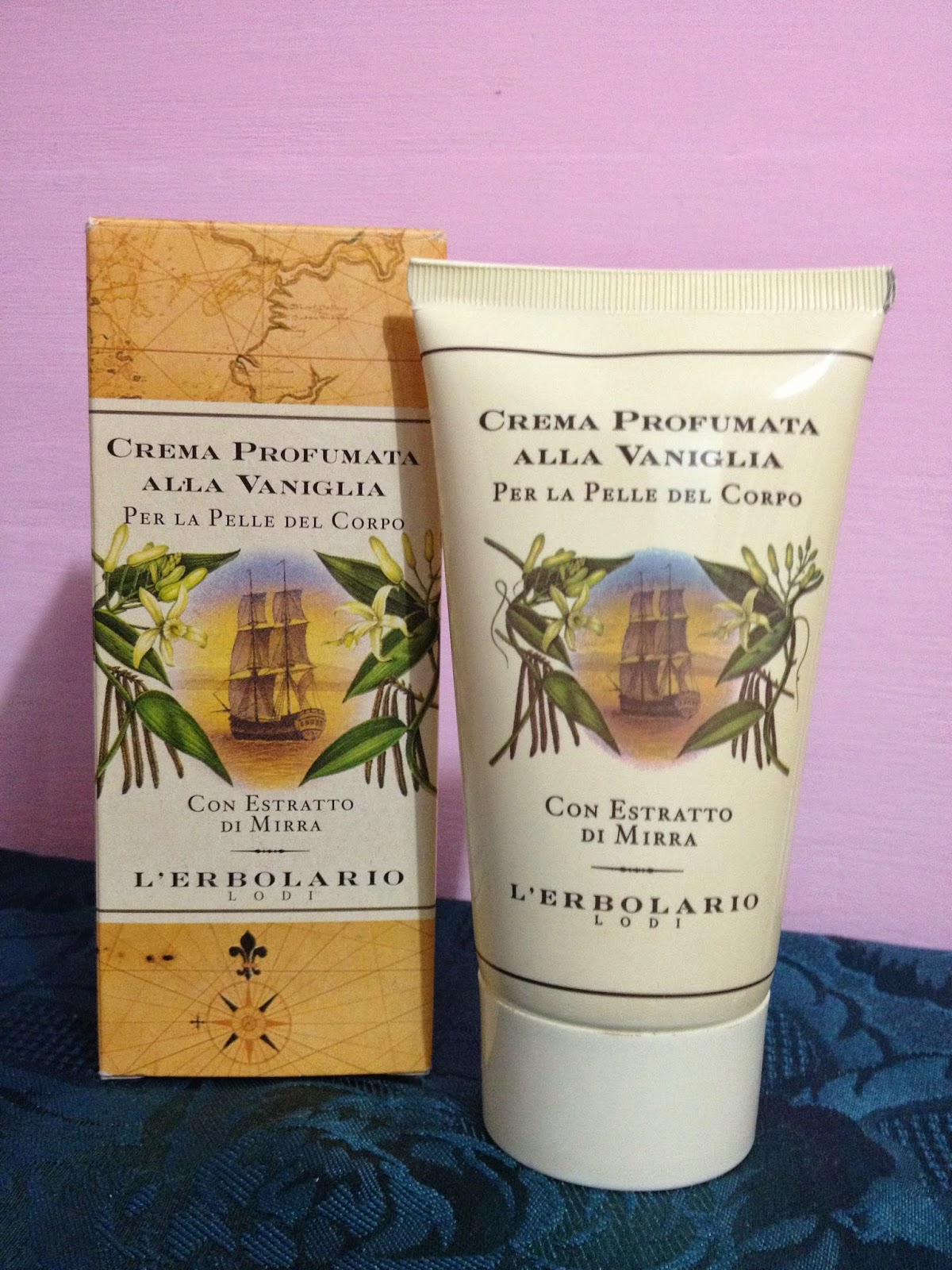 Candela Profumata Alla Vaniglia In Ciotola Di Vetro, 3 Stoppini, Con Cucchiaio Metallico E Ciondoli, Ispirata Ai Cereali