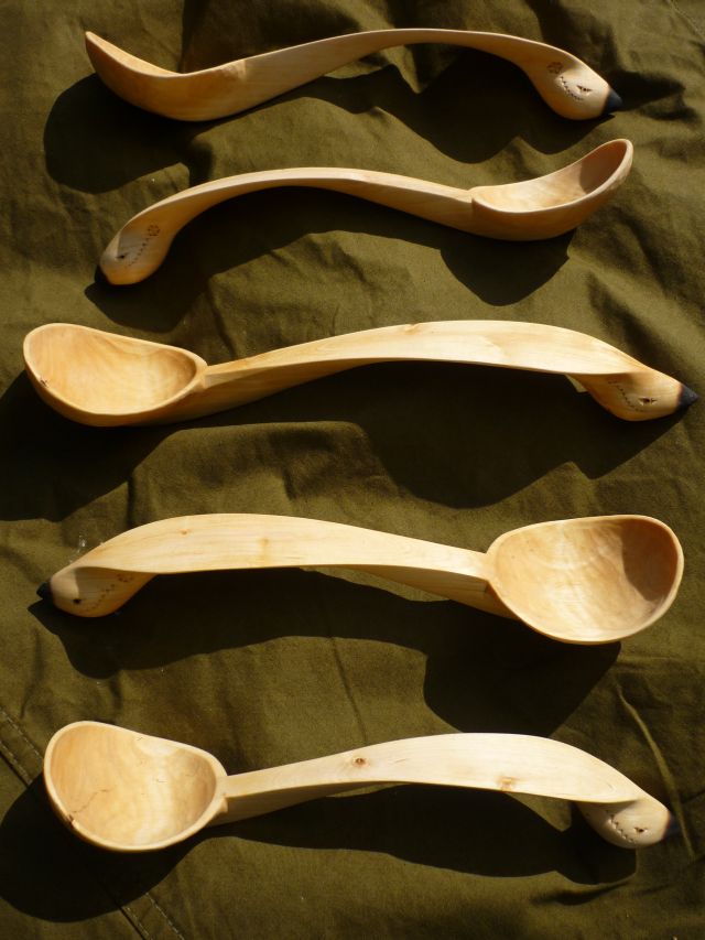 Jon Mac.Spoon Carving First Steps Spoon carving hook knife handle fitting.