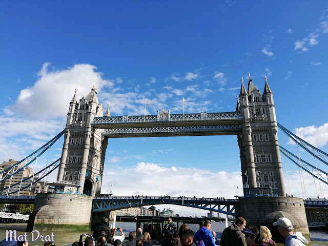 Thames River Cruise London Bridge