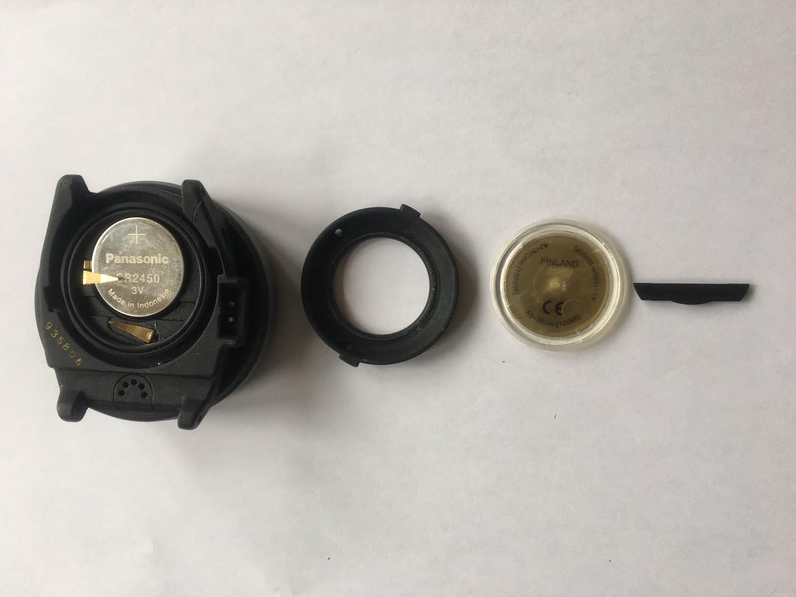 rectotec HOW TO CHANGE A SUUNTO DIVE COMPUTER BATTERY