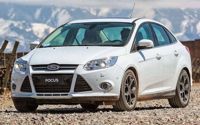 Novo Focus Hatch 2014 - Branco