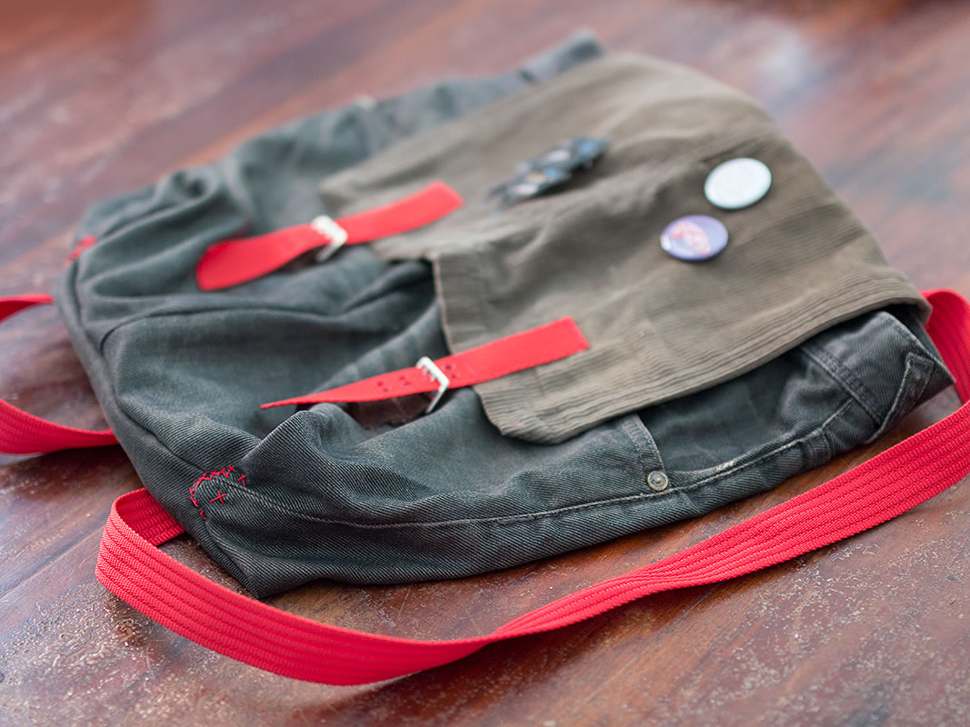 misako mimoko NEW DIY! Sew a Bike Pannier Backpack from Old Jeans