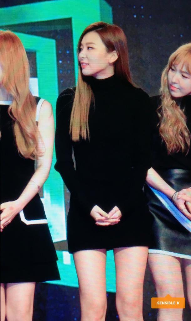 오늘자 멜뮤 갭 심한 슬기 아이린 | 인스티즈