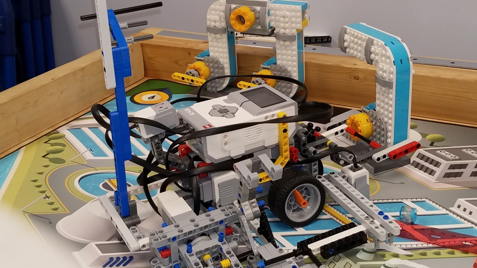 lego league robotics kits